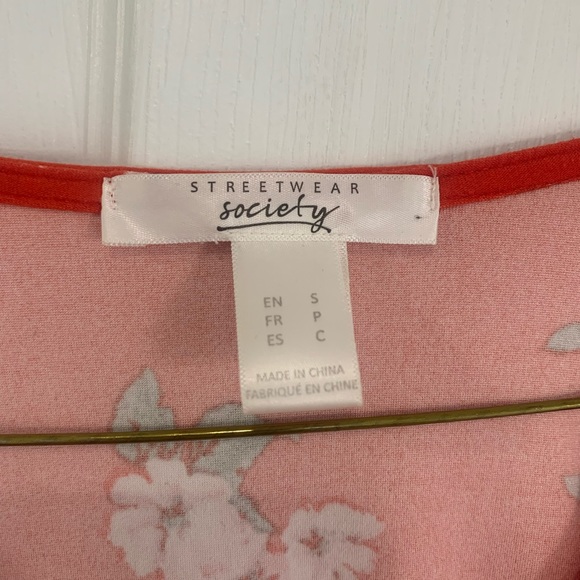 Urban planet red sundress that ties in the front - Picture 4 of 4